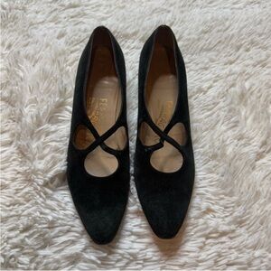 Vintage Ferragamo Strappy
Designer Kitten Block Heels
Luxury Pumps